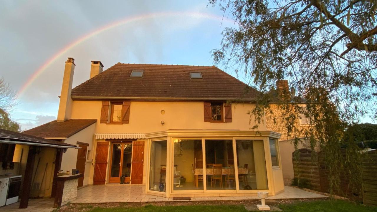 Villa La nébuleuse Notre-Dame-de-l'Isle Esterno foto