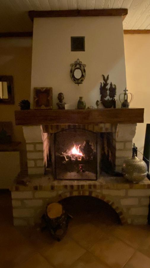 Villa La nébuleuse Notre-Dame-de-l'Isle Esterno foto