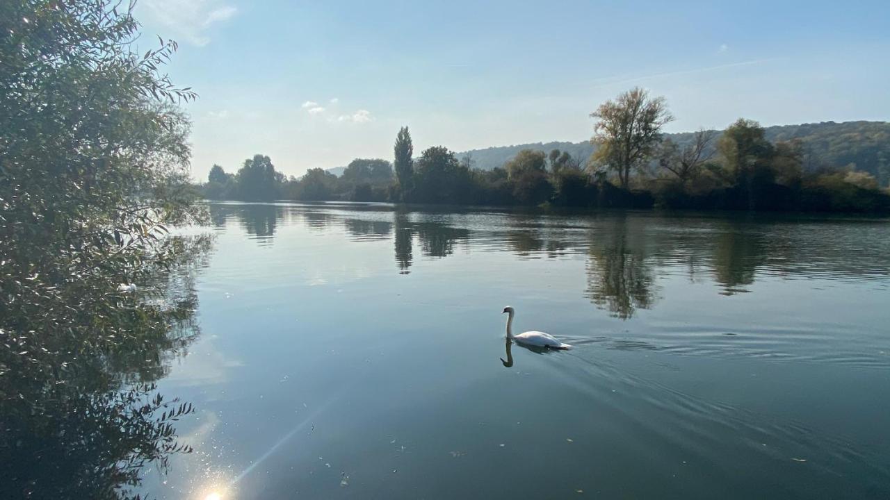 Villa La nébuleuse Notre-Dame-de-l'Isle Esterno foto